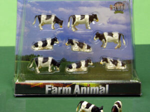 Fleckvieh Kühe 8 Stück stehend/liegend / fressend