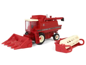 International 1460 Mähdreschermit beiden Schneidwerken ( Getreide- und Maisschneidwerk )