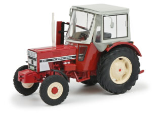 International 533- rotUVP: 79-99€